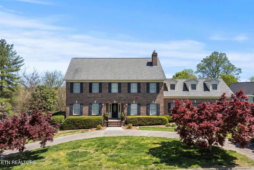 1066 White Oak Ave, Maryville