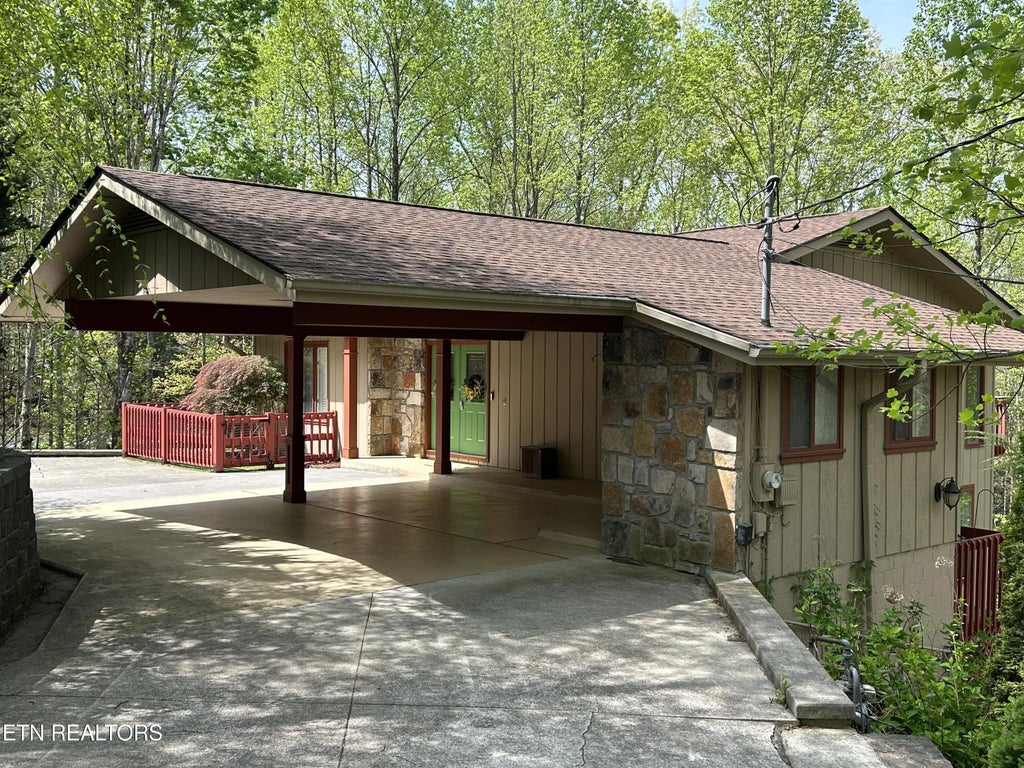 1713 Cardinal Drive, Gatlinburg