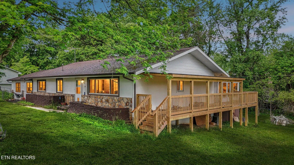 138 Lilac Drive, LaFollette