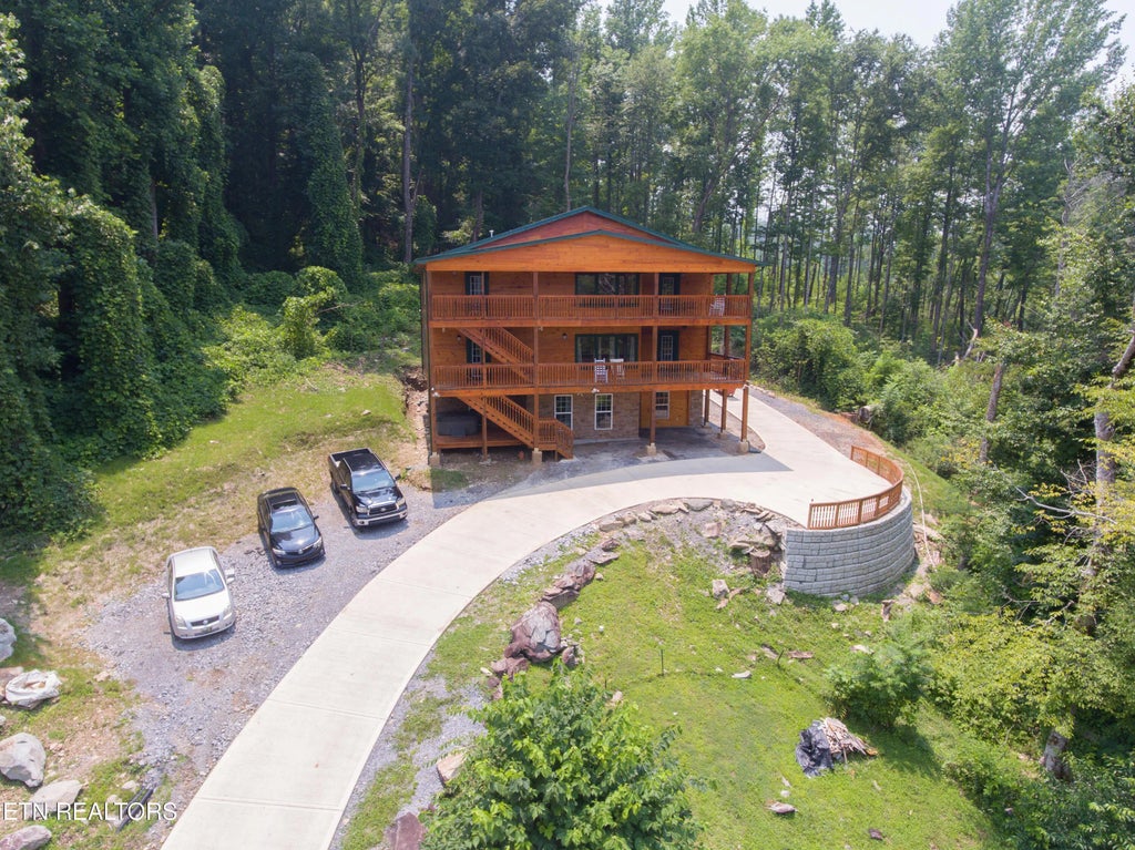 363 Lewis Clabo Rd, Gatlinburg