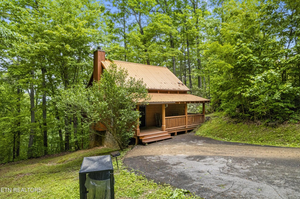 3433 Twin City Way, Pigeon Forge