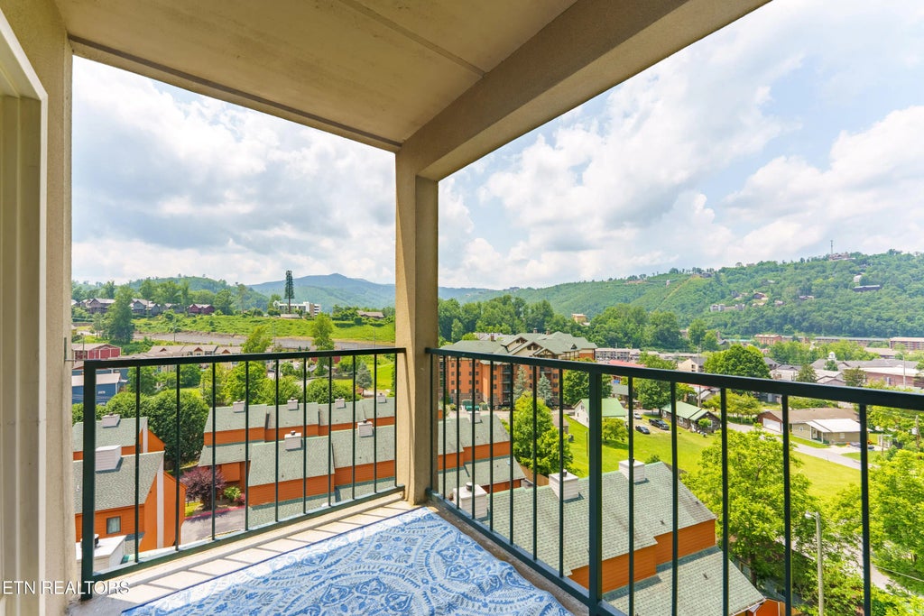 413 Baskins Creek Rd 608, Gatlinburg