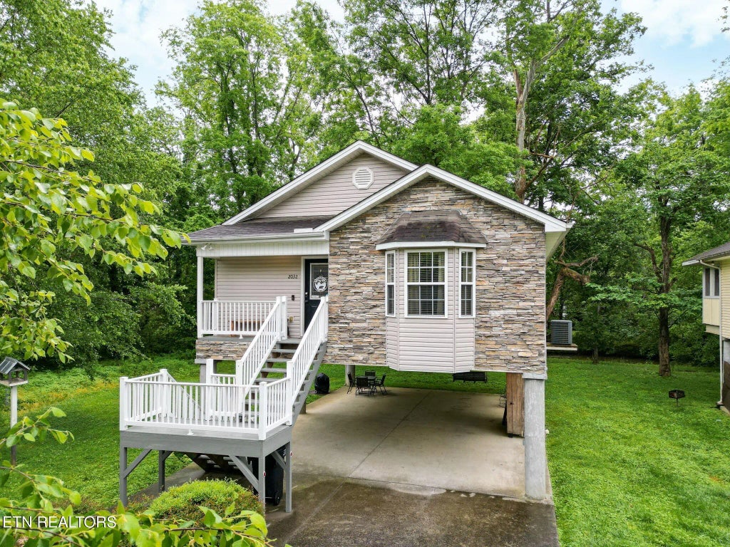 2032 Slippery Rock Circle, Pigeon Forge