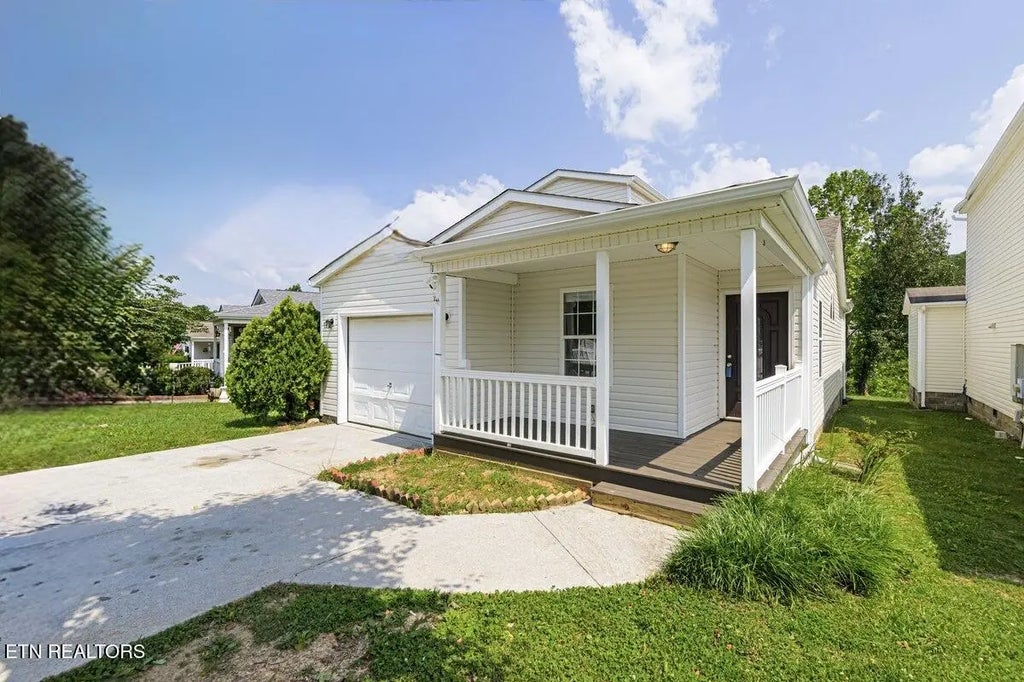 10548 Lone Star Way, Knoxville