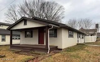 104 Church St, Loudon