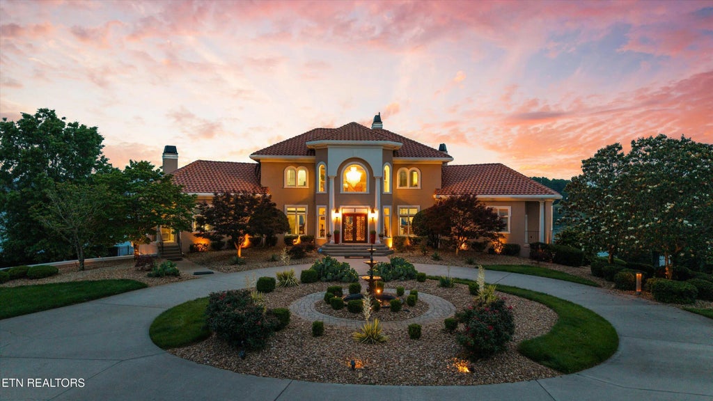 3801 Jackson Bend Drive, Louisville