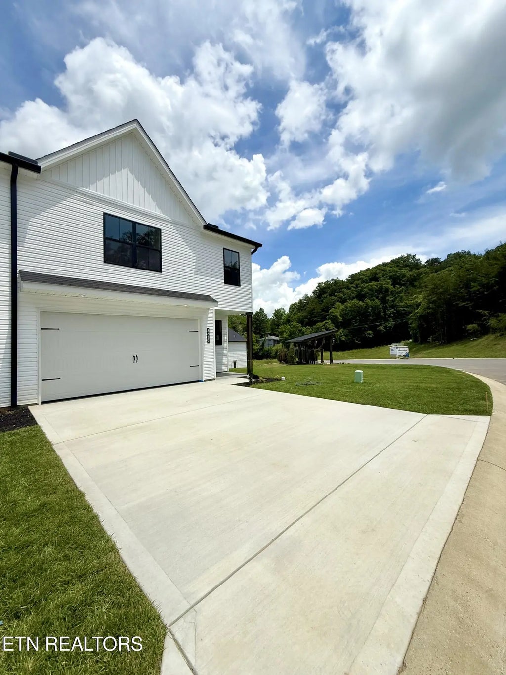 8852 Chapman Trace Way, Knoxville