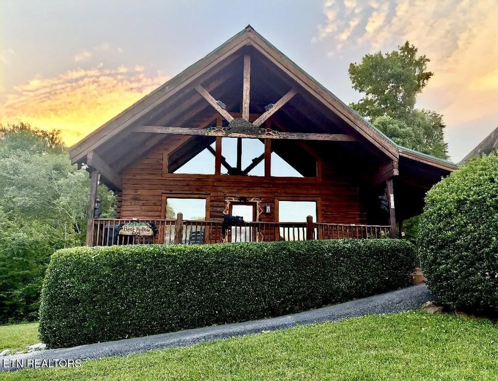 609 Cherry Blossom Way, Pigeon Forge