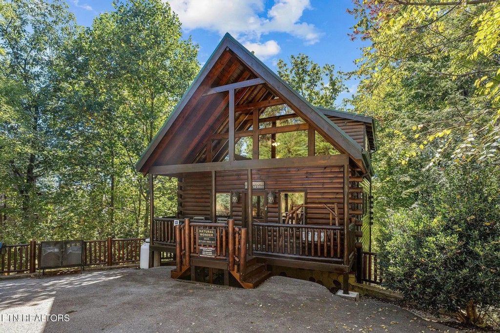2025 Settlers Ridge Way, Gatlinburg