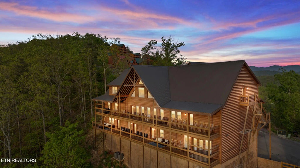 4130 Sherwood Heights Way, Pigeon Forge