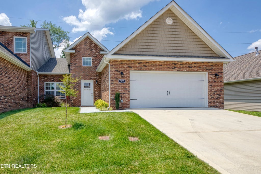 7957 Conductor Way, Knoxville