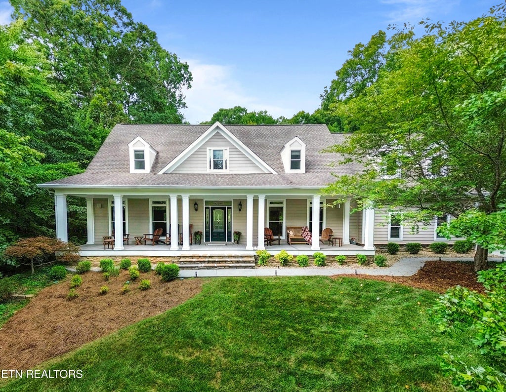 186 Lake Crest Drive, Lenoir City