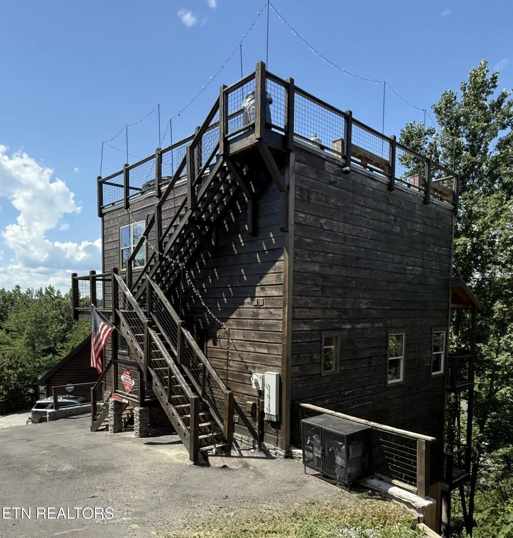 323 Silver Stone Way, Pigeon Forge