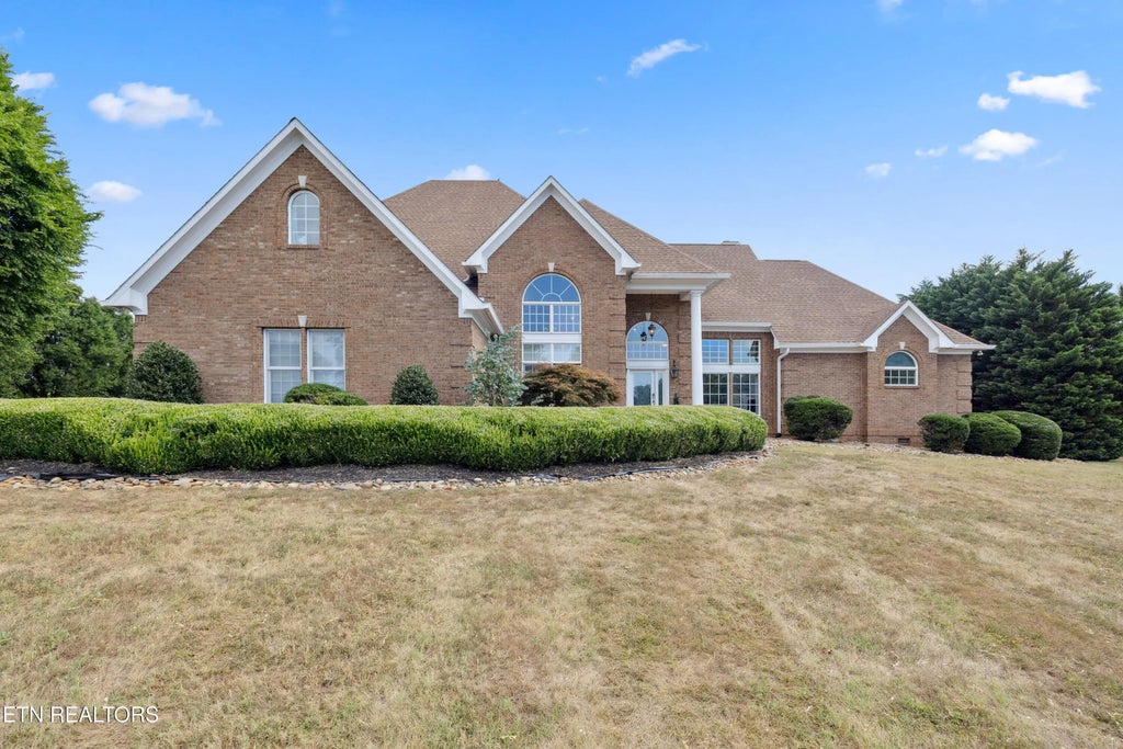 3746 Jackson Bend Drive, Louisville