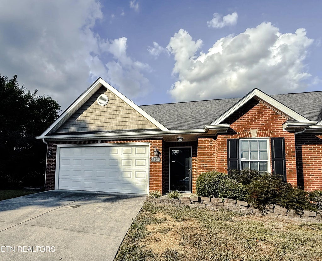 2140 Fig Tree Way, Knoxville