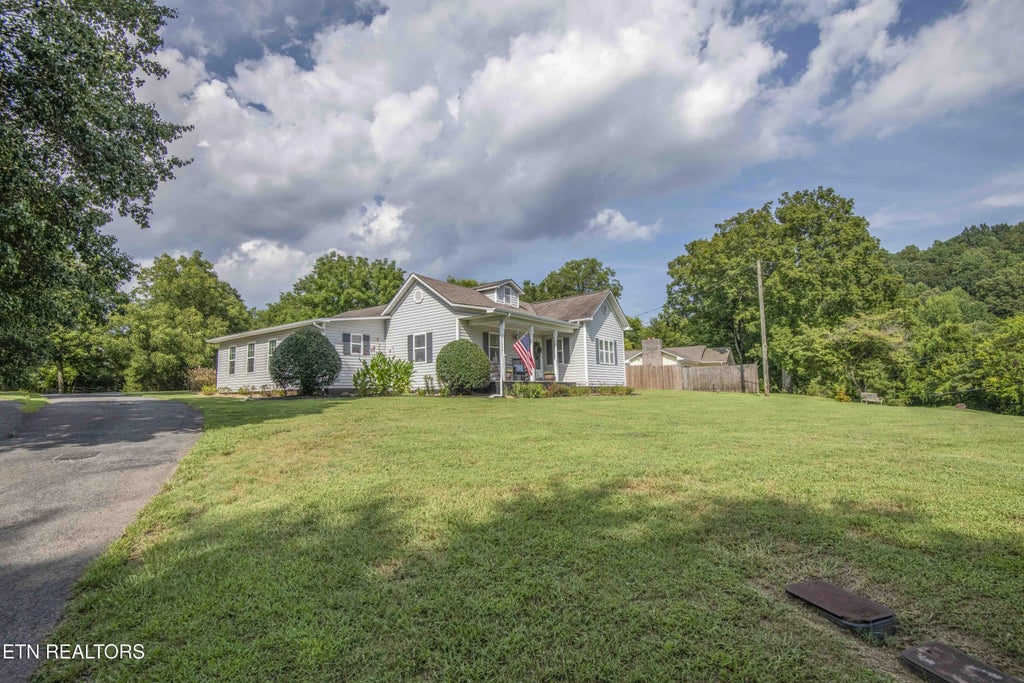 401 Vonore Rd, Loudon