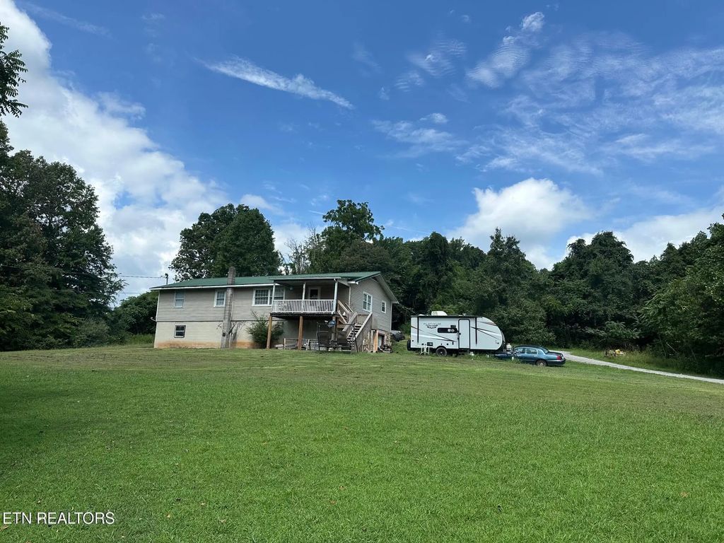 233 Watkins Lane, Jacksboro