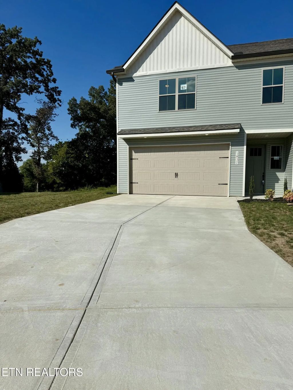1832 Bennett Village Drive, Maryville