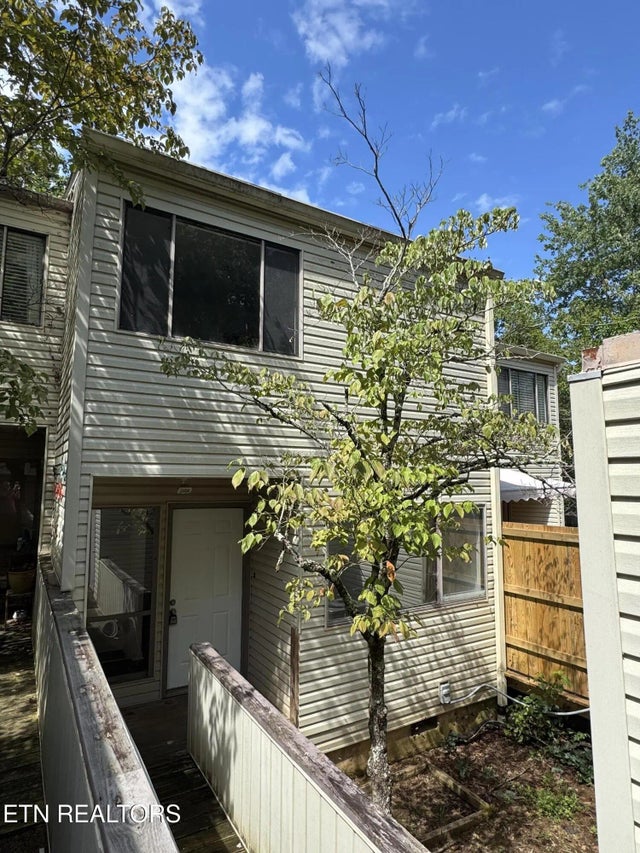 711 Idlewood Lane, Knoxville