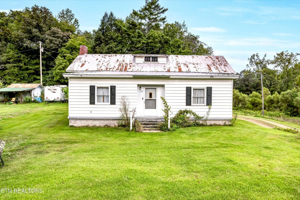 123 Sexton Lane, Clinton