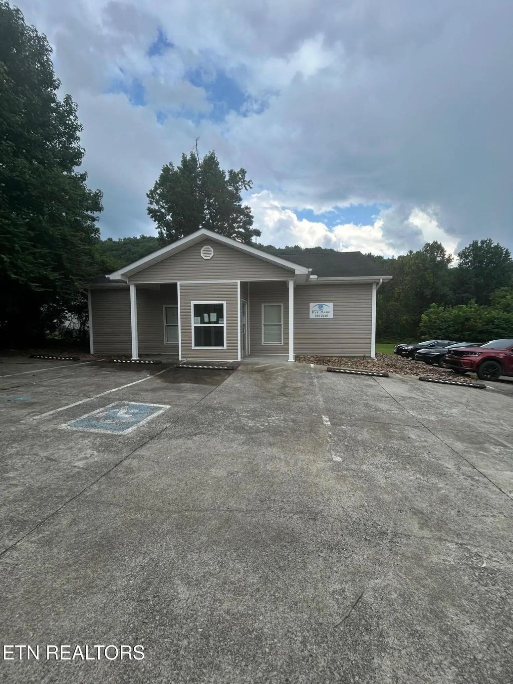 467 Sunset Tr, Jellico