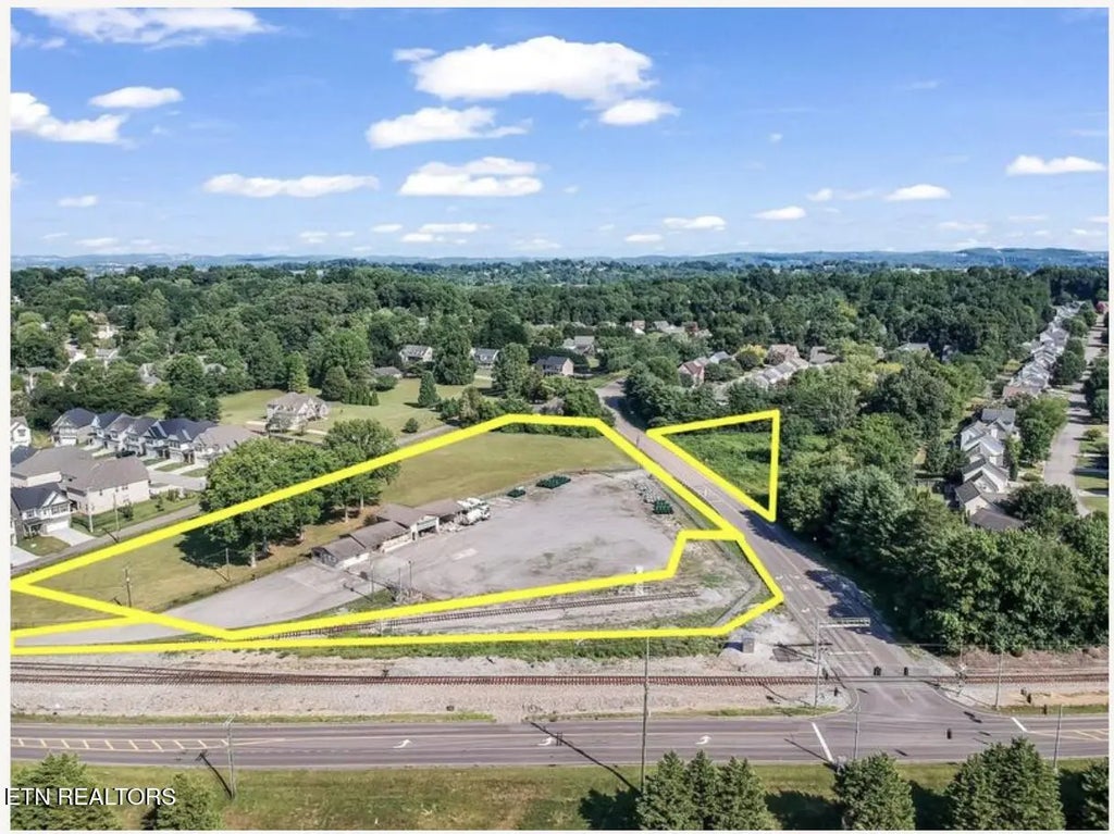 860 S Gallaher View Rd, Knoxville