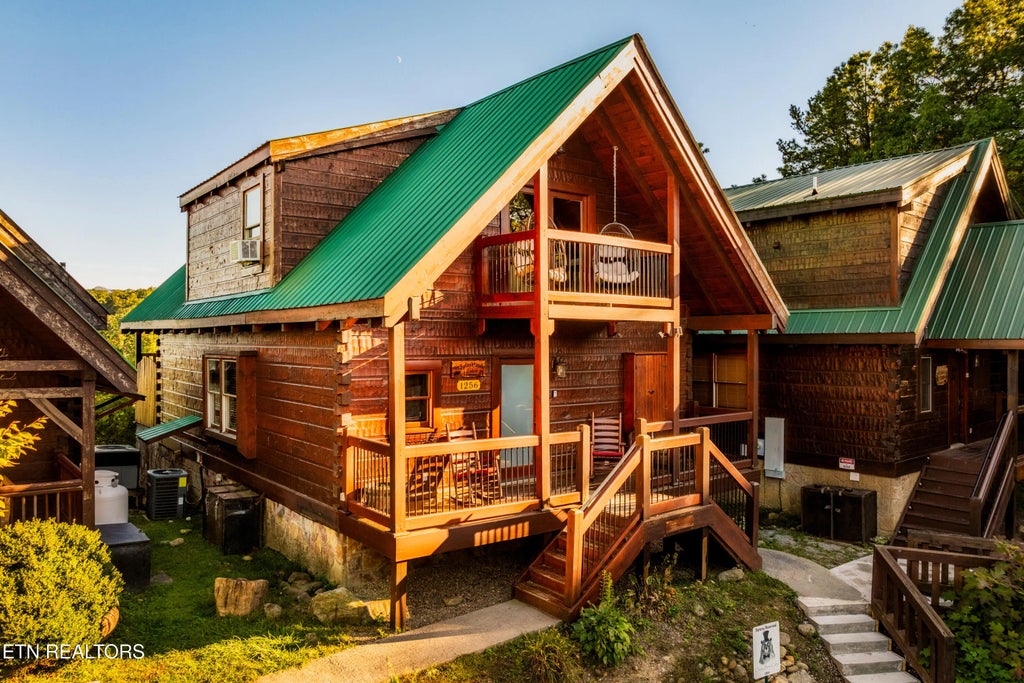 1256 Bear Cub Way, Gatlinburg