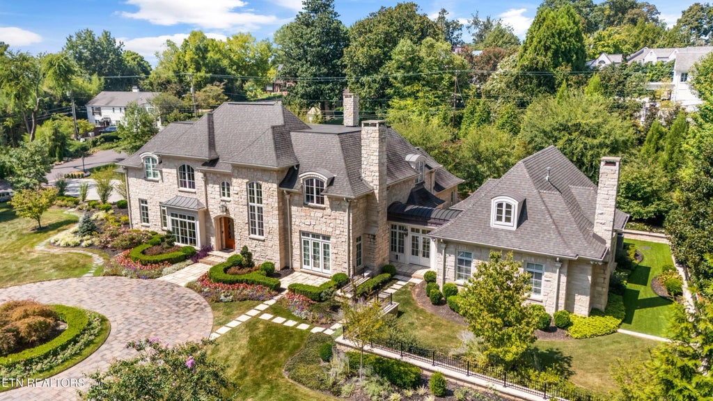 755 Kenesaw Ave, Knoxville