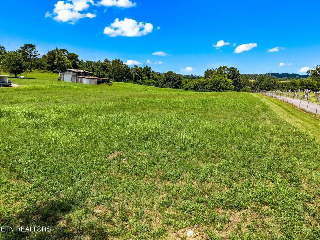 6899 Beacon Light Rd, Whitesburg