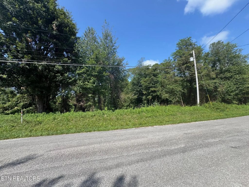 Old Wolf River Rd, Jamestown