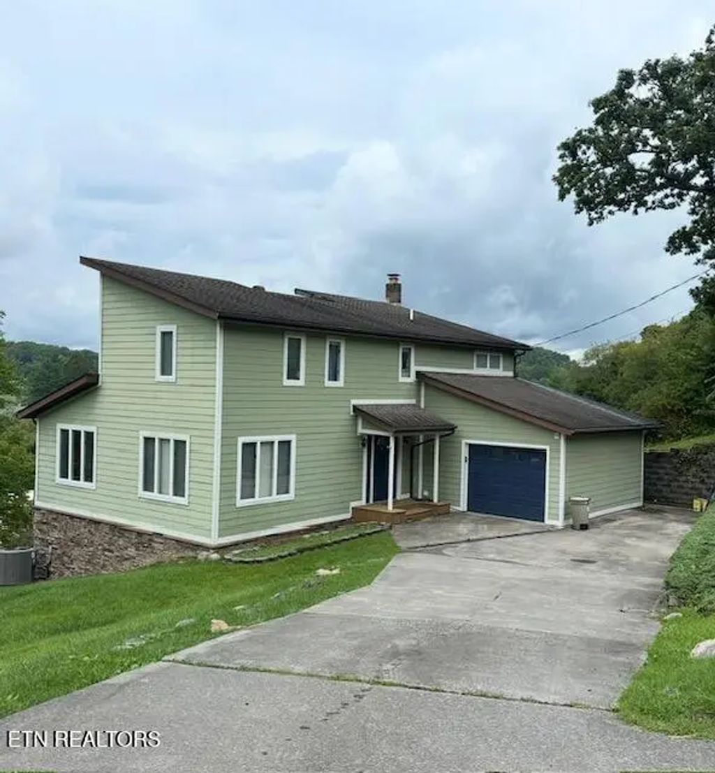 135 Ne Modoc Ave, Wise