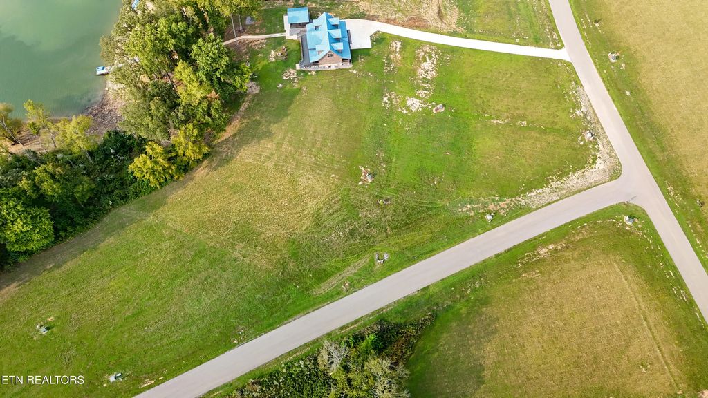 Lot 38 English Mountain Point, White Pine