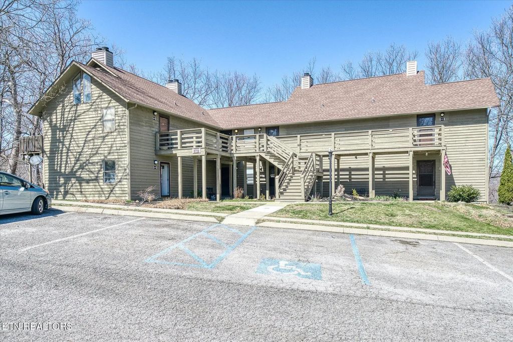 391 Moytoy Rd U 206, Crab Orchard