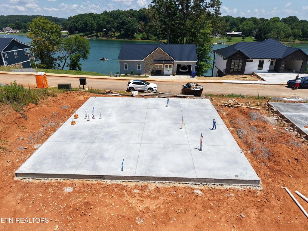182 Lakeshore Bay Drive, Jefferson City