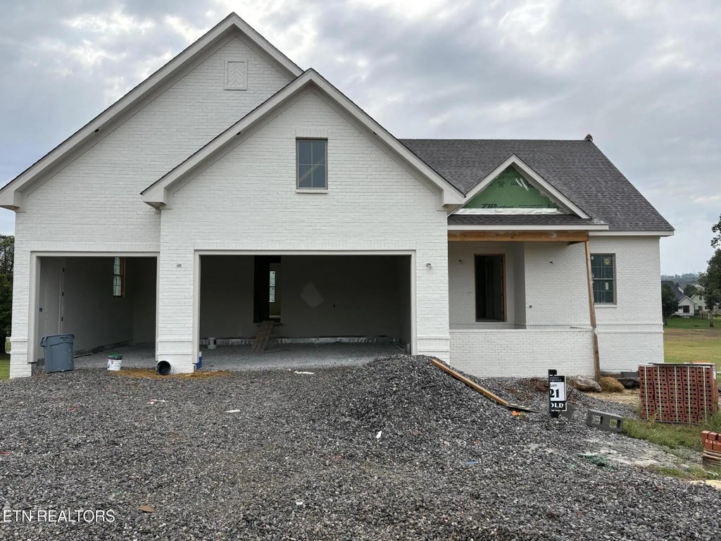 313 Mockingbird Lane, Loudon