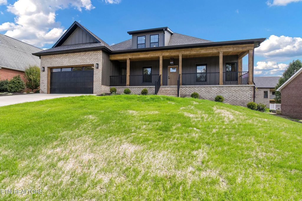 12123 Harvard Lane, Glade Springs