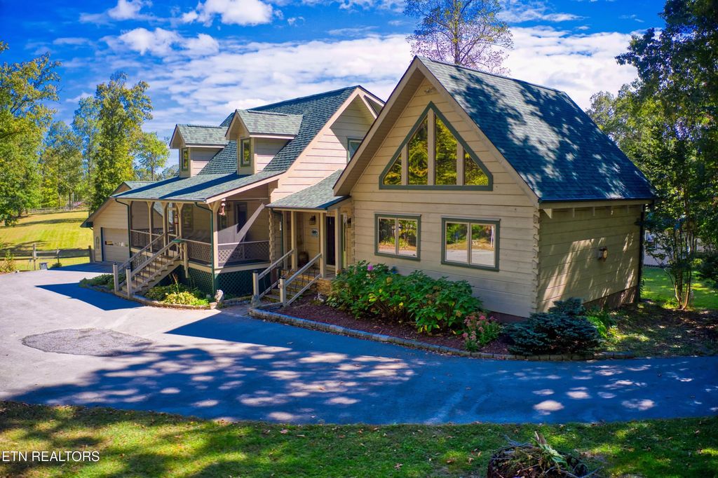 789 Spruce Creek Drive, Jamestown