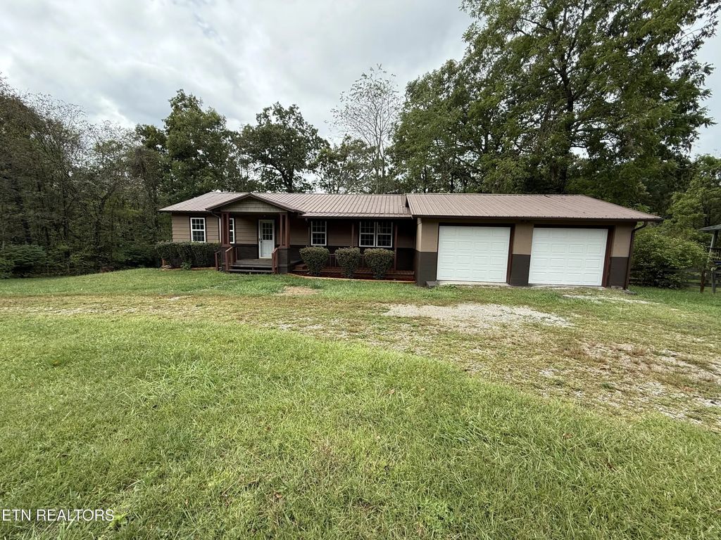 822 Allardt Hwy, Jamestown