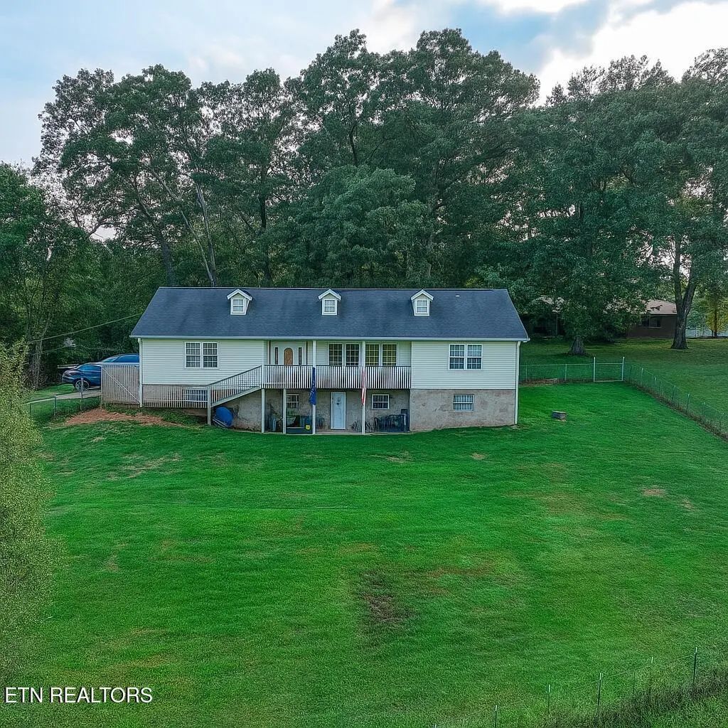 2215 Island Blvd, Sevierville