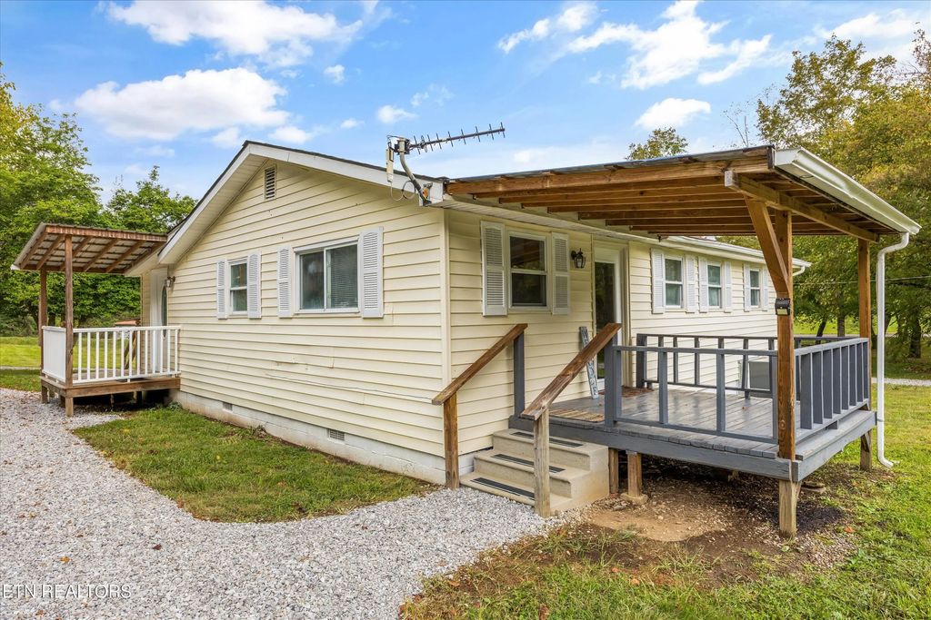 5704 Scott Hwy, Robbins