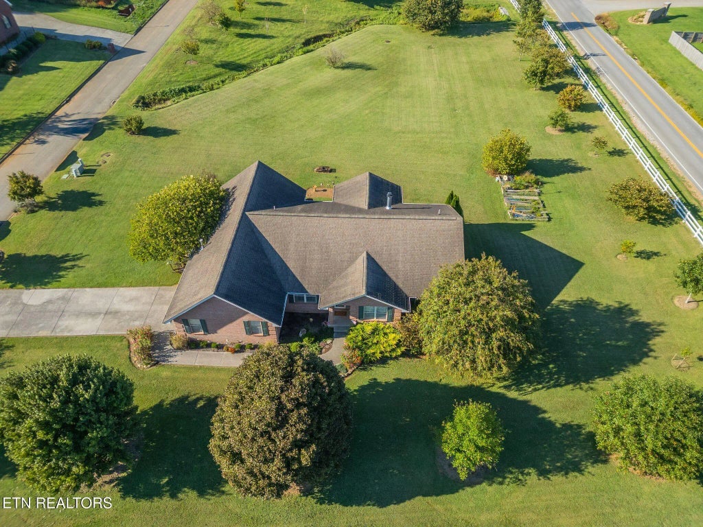 408 Winners Circle, Seymour