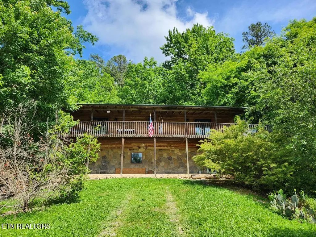 1196 Iris Way, Cosby