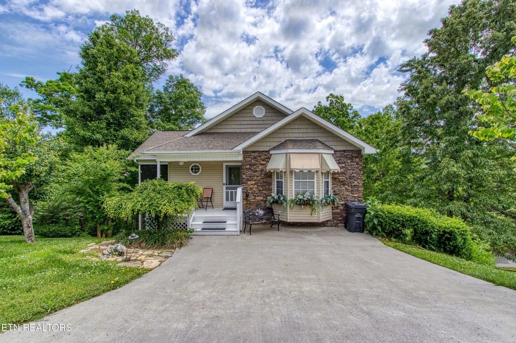 2720 Cobblestone Drive, Pigeon Forge