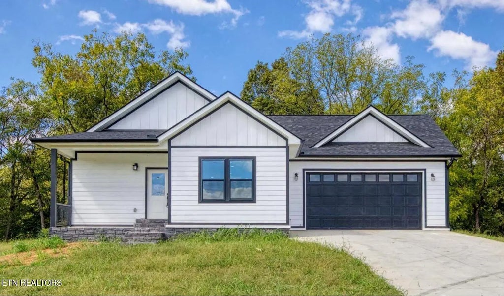 12531 Hickory Creek Rd, Lenoir City