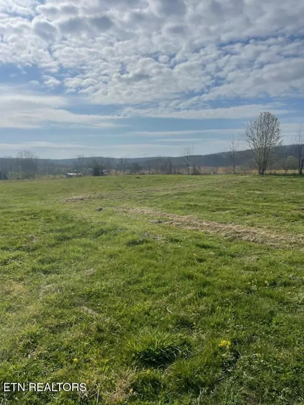 520 Lowe Rd, Crossville