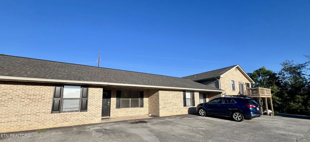2709 Roberts Rd, Kodak