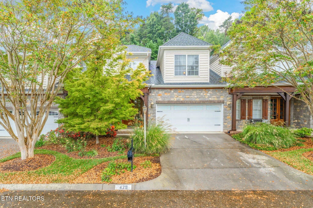 429 Grove Branch Lane, Knoxville