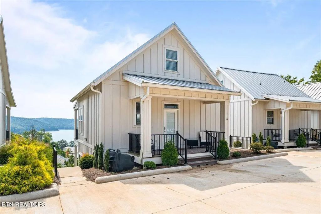 118 E Harbor View Lane B, LaFollette