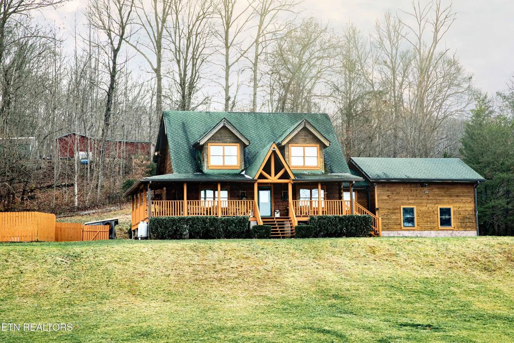 411 Cole Hollow Rd, New Tazewell