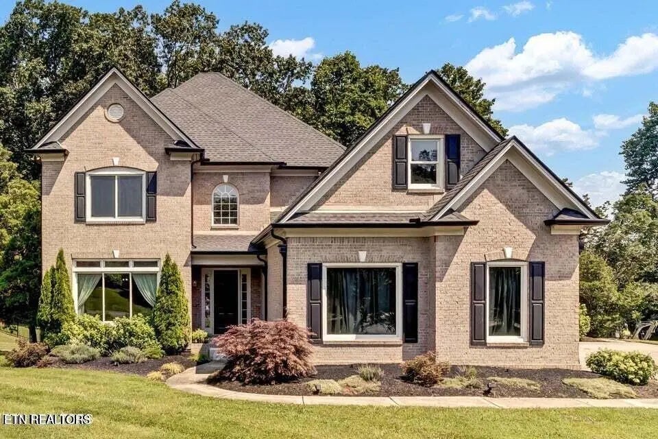 10 Rockingham Lane, Oak Ridge